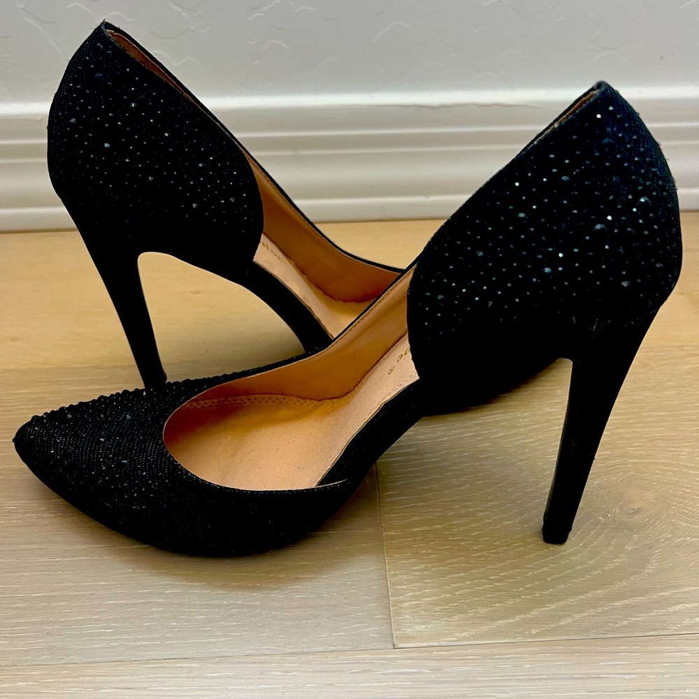 Opulent Black Rhinestone Pumps